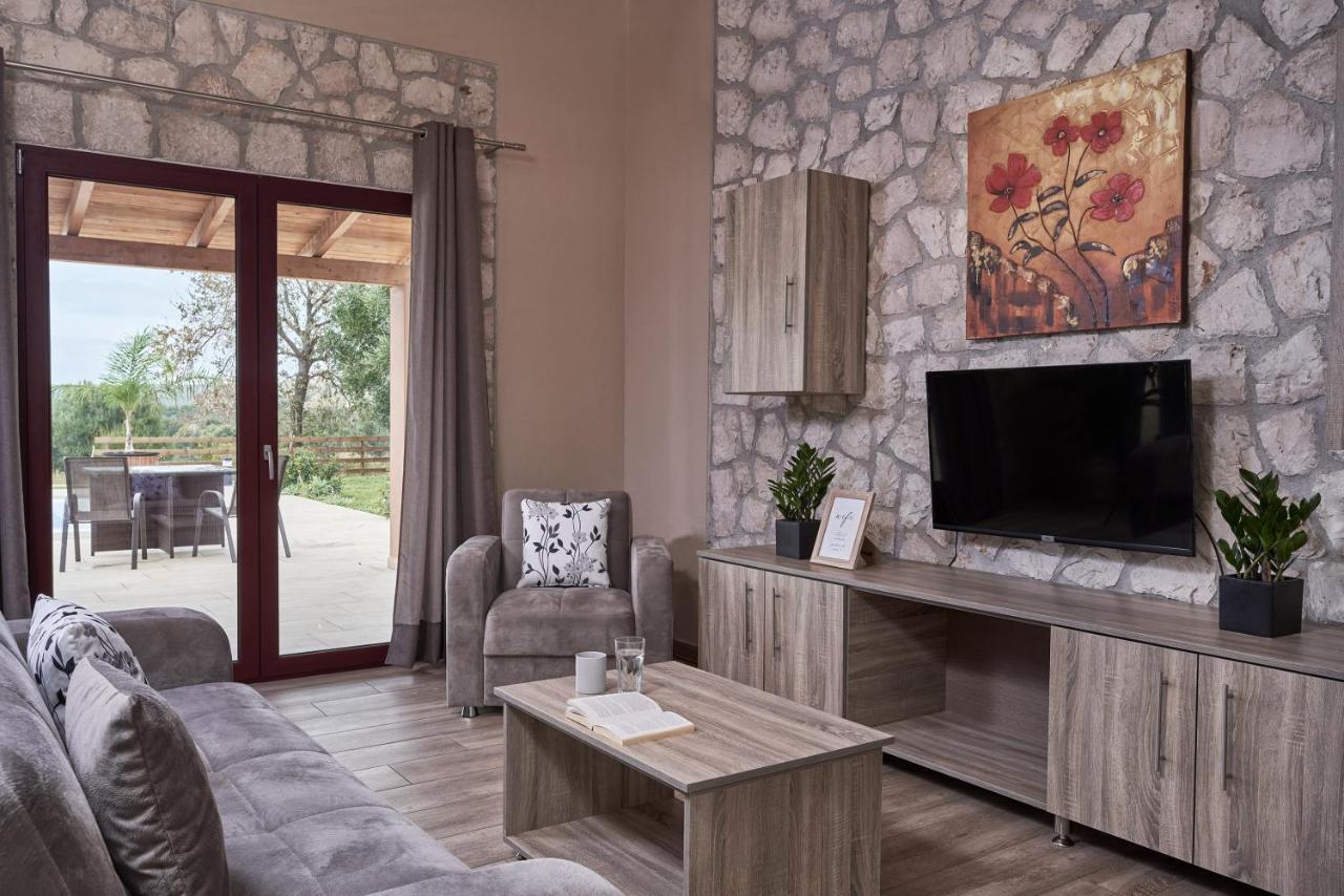Saint Nicholas Villas Skala  外观 照片